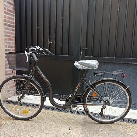 Loft Haut De Gamme Centre Montargis, Place De Parking, Local A Velos, Linge De Lits Et Serviettes, Coin Riviere Amenage, Hamac, Epicerie, Velos En Option, Tout Confort Jusqu'A 4 Voyageurs Luaran gambar