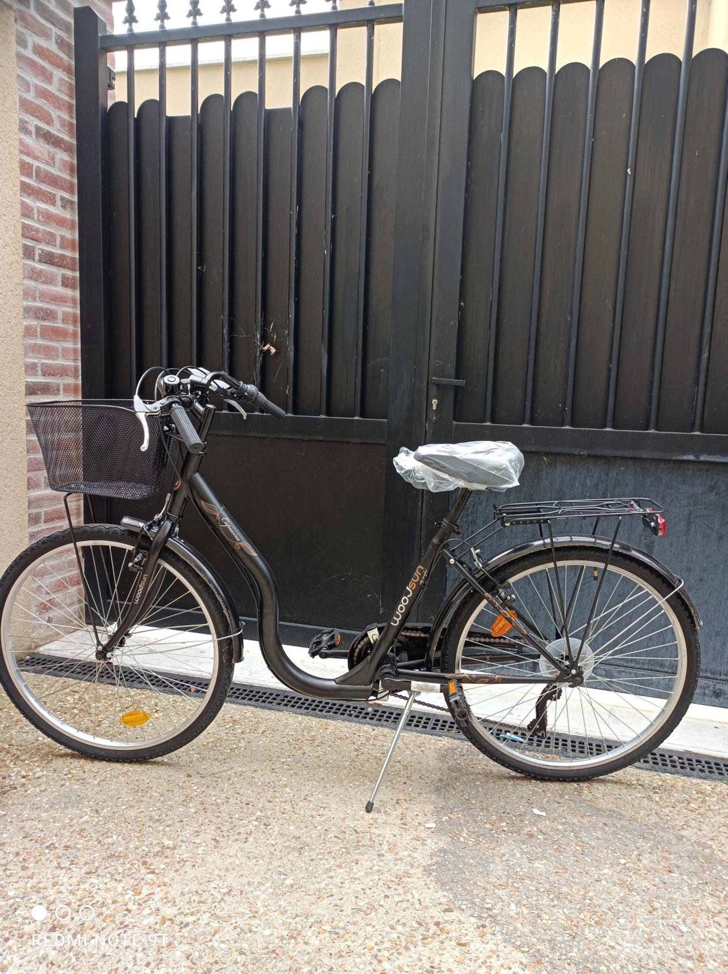 Loft Haut De Gamme Centre Montargis, Place De Parking, Local A Velos, Linge De Lits Et Serviettes, Coin Riviere Amenage, Hamac, Epicerie, Velos En Option, Tout Confort Jusqu'A 4 Voyageurs Luaran gambar